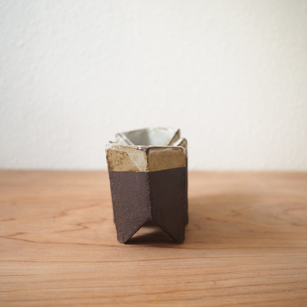 Zig zag vase