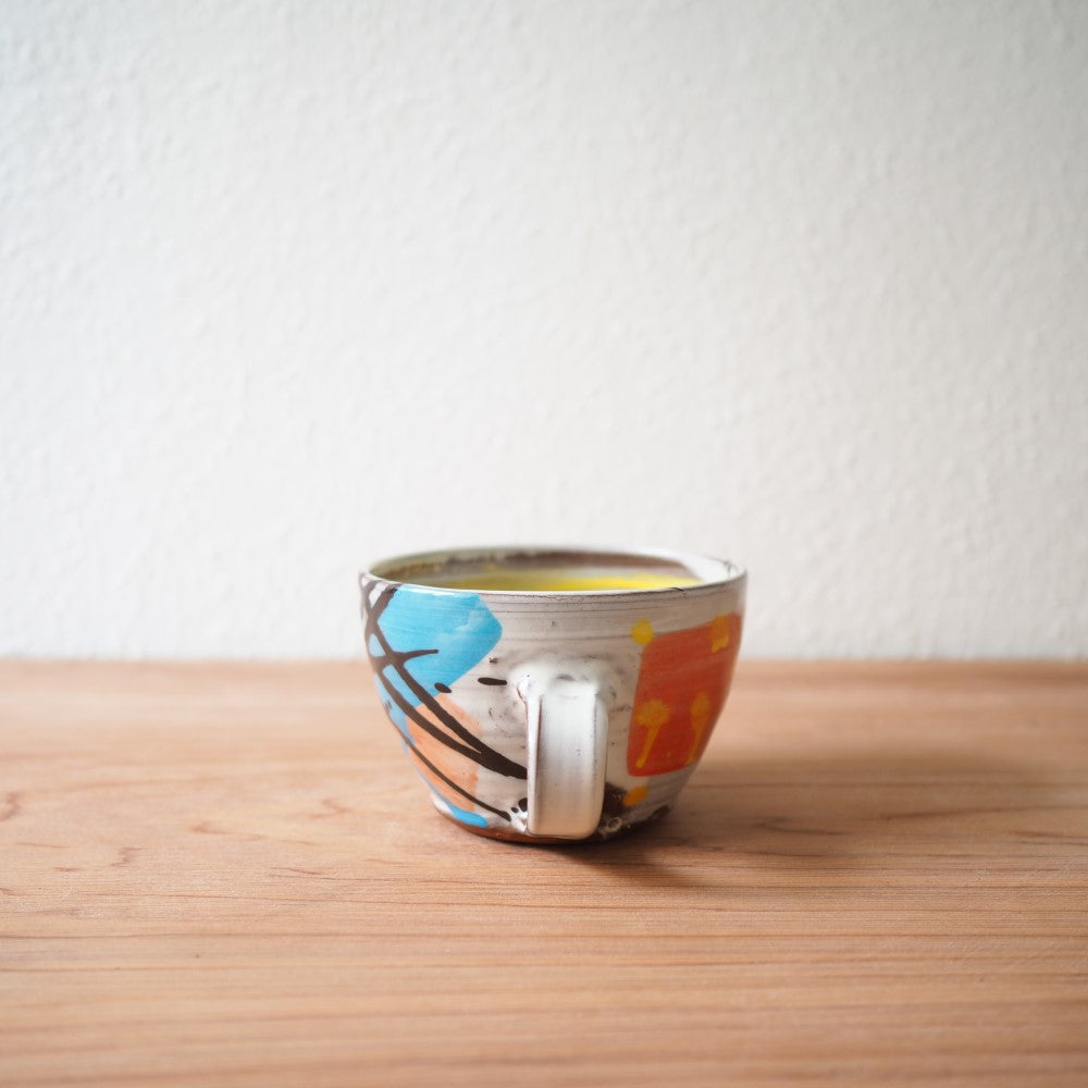Tea cups (multiple variants)