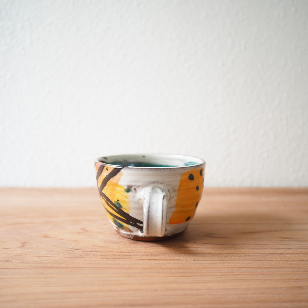Tea cups (multiple variants)