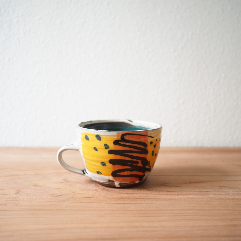 Tea cups (multiple variants)