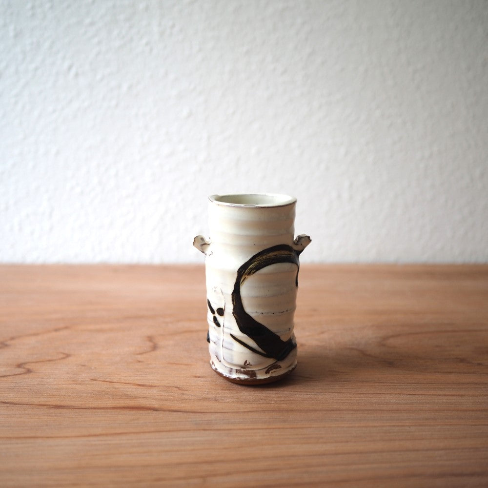 Lugged vessel