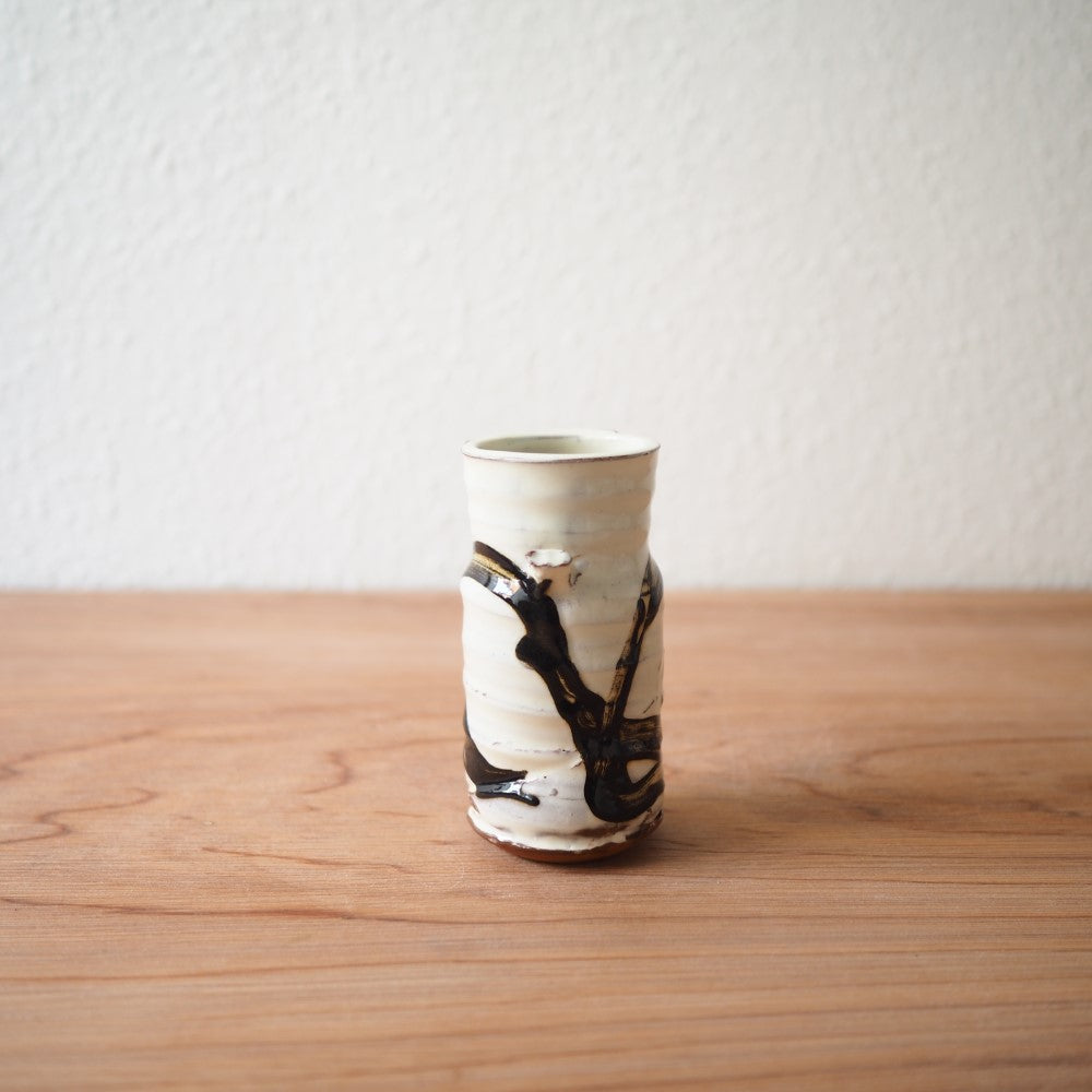 Lugged vessel
