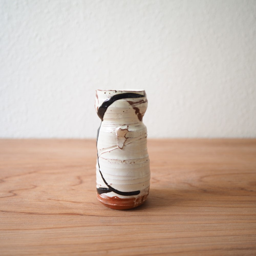 Lugged vessel