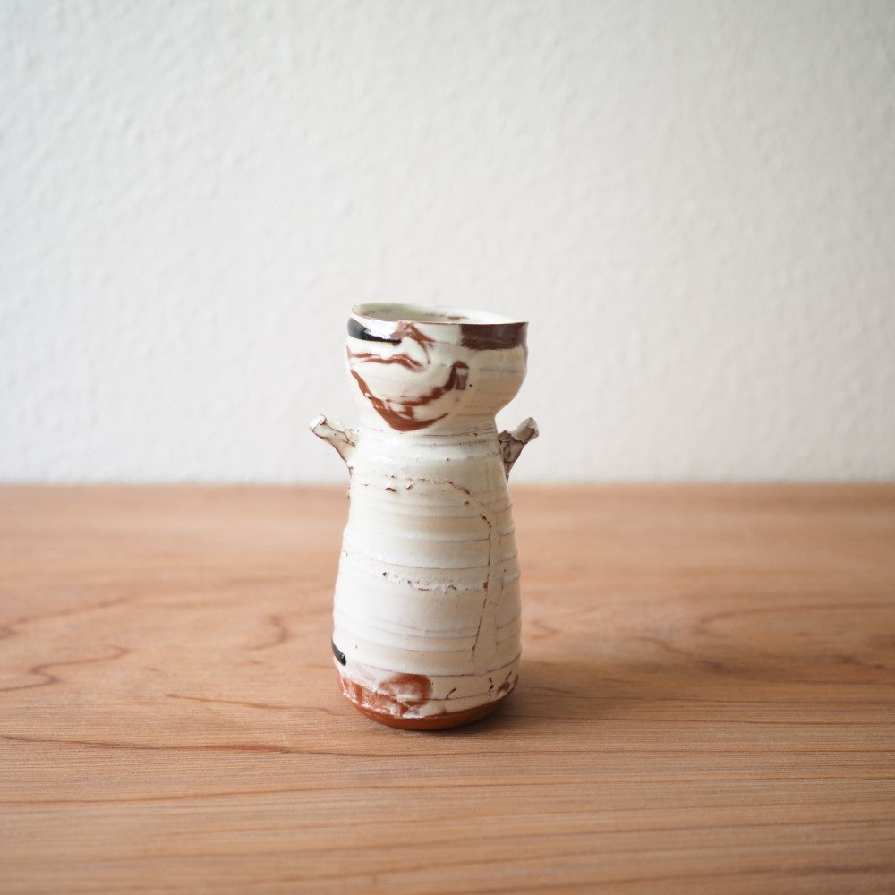Lugged vessel