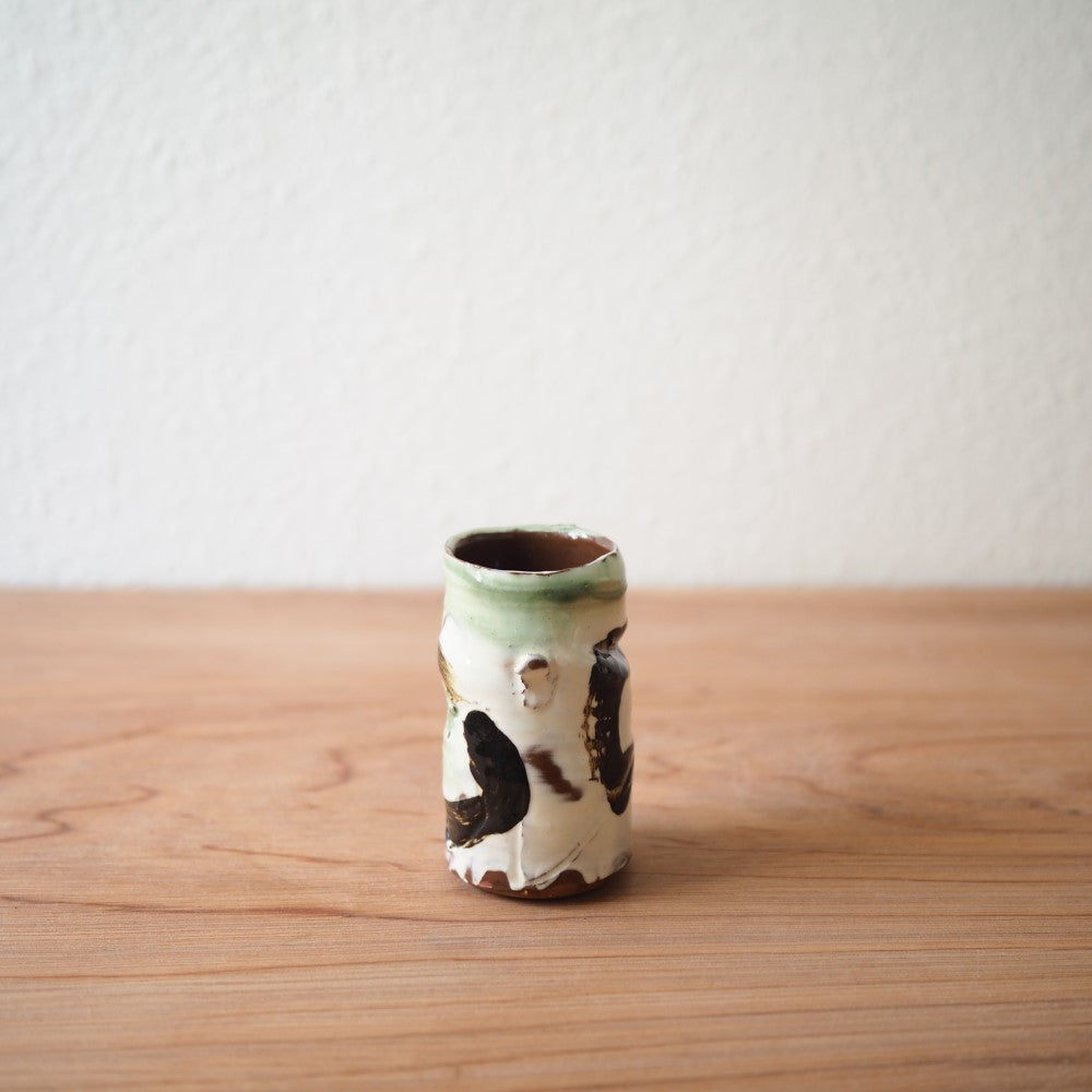 Lugged vessel