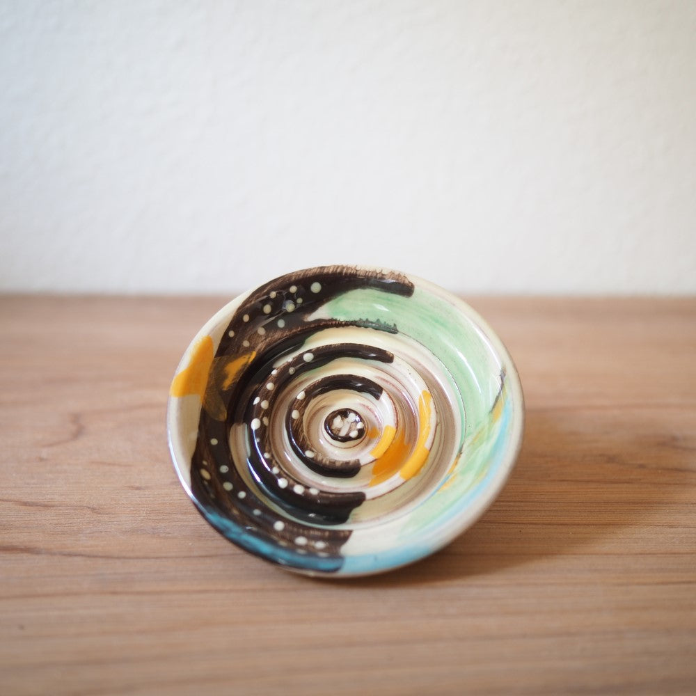 Soap holders (multiple variants)