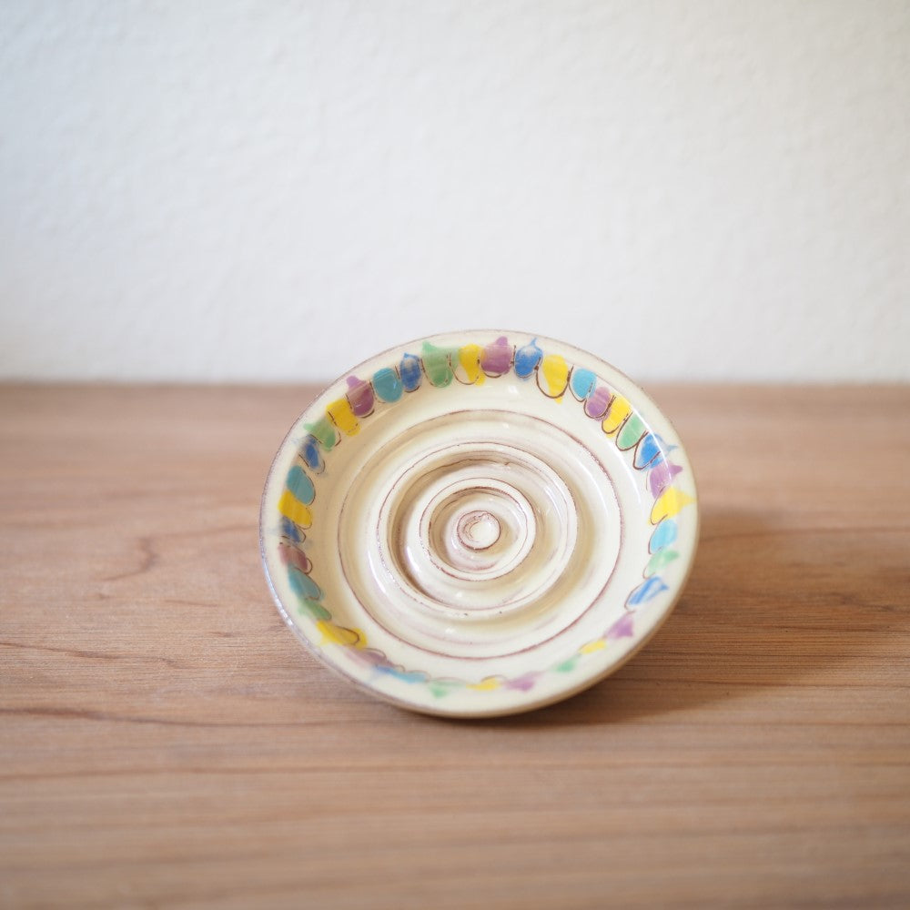 Soap holders (multiple variants)
