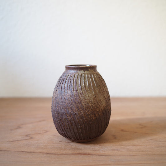 Bud vase