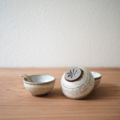 Dipping bowls