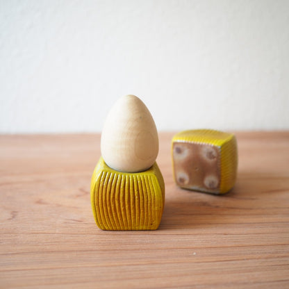 Egg cups (multiple variants)