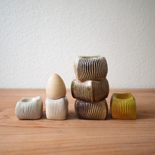 Egg cups (multiple variants)