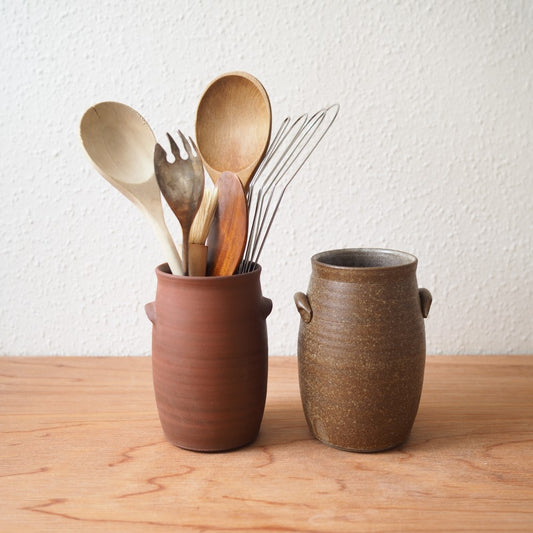 Utensil holders (multiple variants)